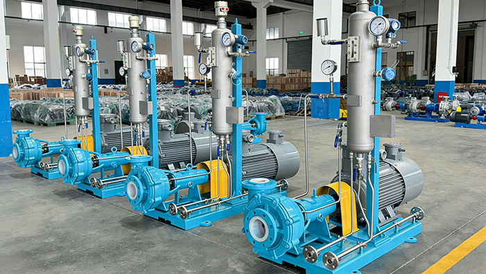 配备53A冲洗方案的砂浆泵